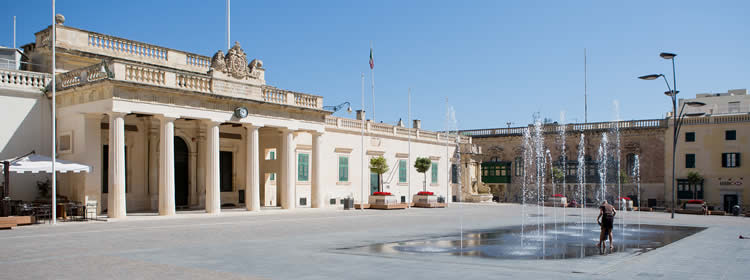 Cosa Vedere a Malta - St George Square a Valletta